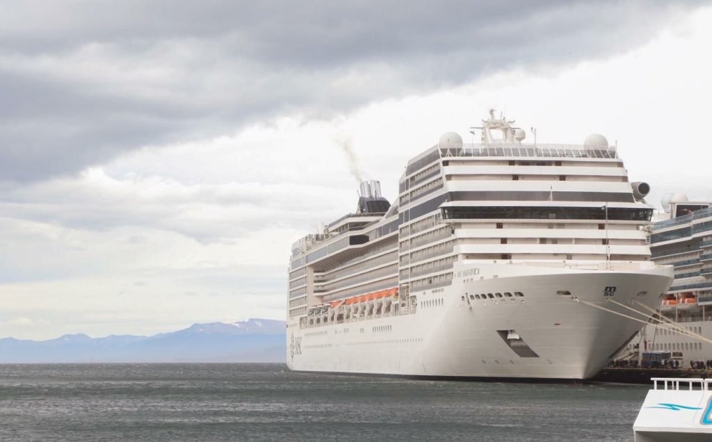 Photo5024075472836864061