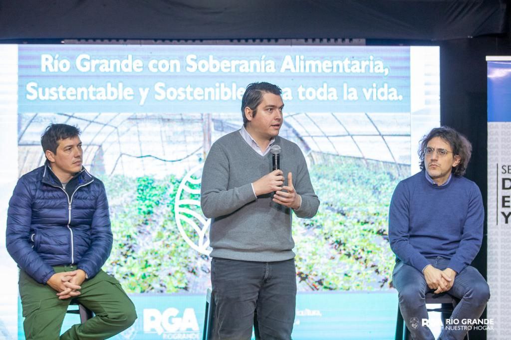 photo 2022 08 18 19 28 51