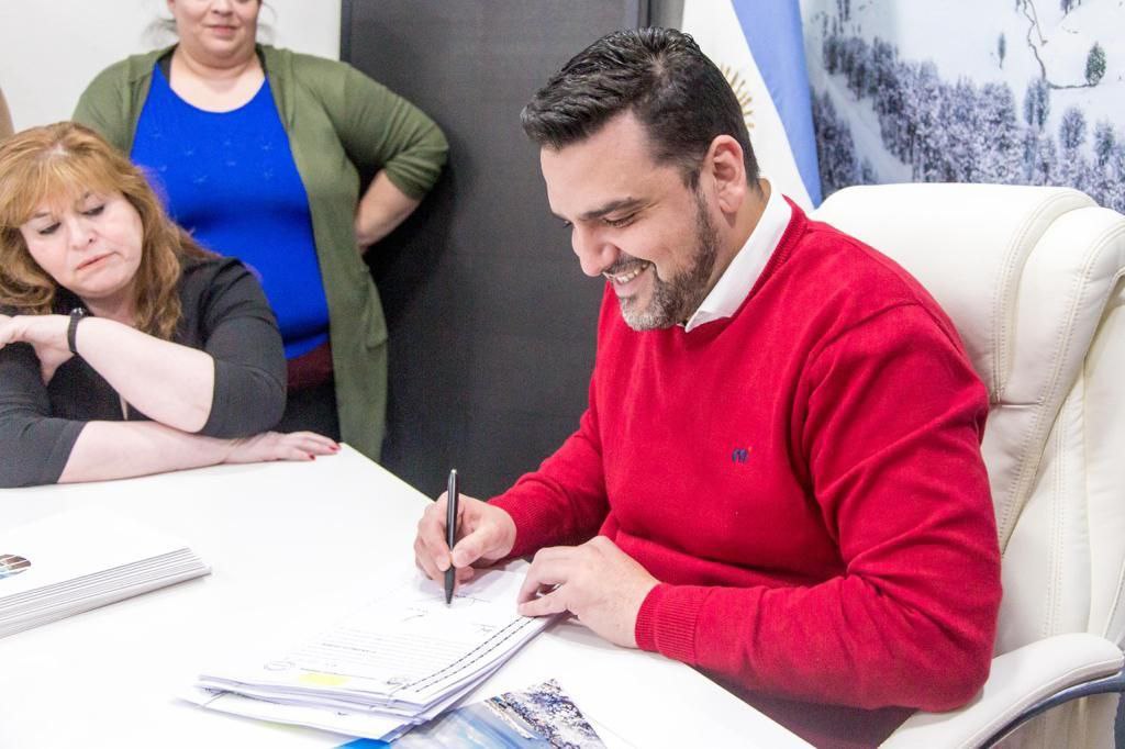 photo 2022 10 31 19 27 11