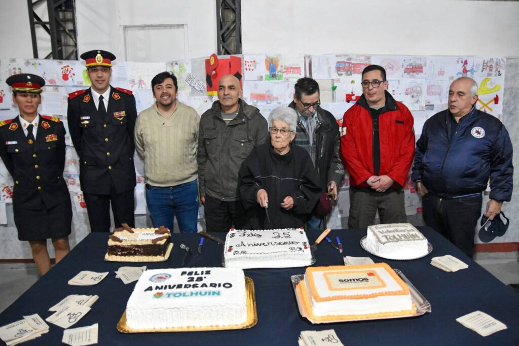 municipalidad de tolhuin 25 aniversario bomberos (1)