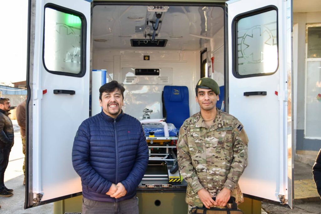 nueva ambulancia gendarmería tolhuin (1)