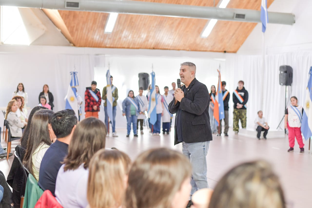 La Escuela Especial N°2  «Casita de Luz» de Río Grande celebró su 40° Aniversario